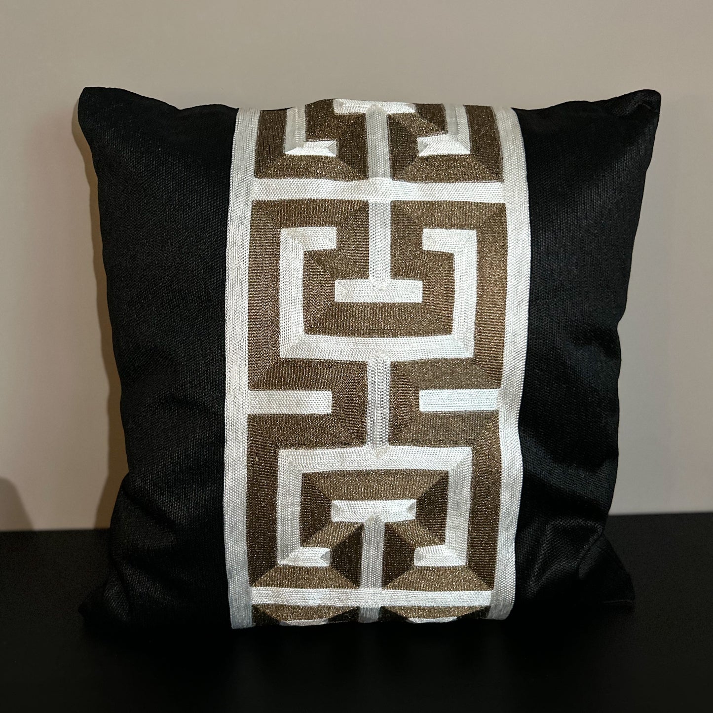 Luxe Sierkussen Graphic Design 106