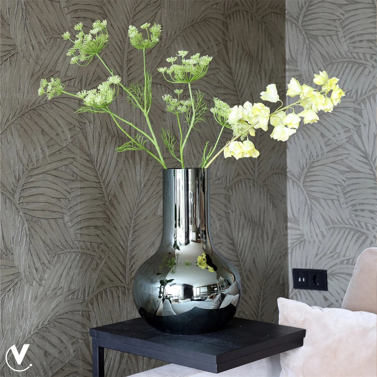 Vaas Seim Glossy Grey Ø25,5 x H37 cm